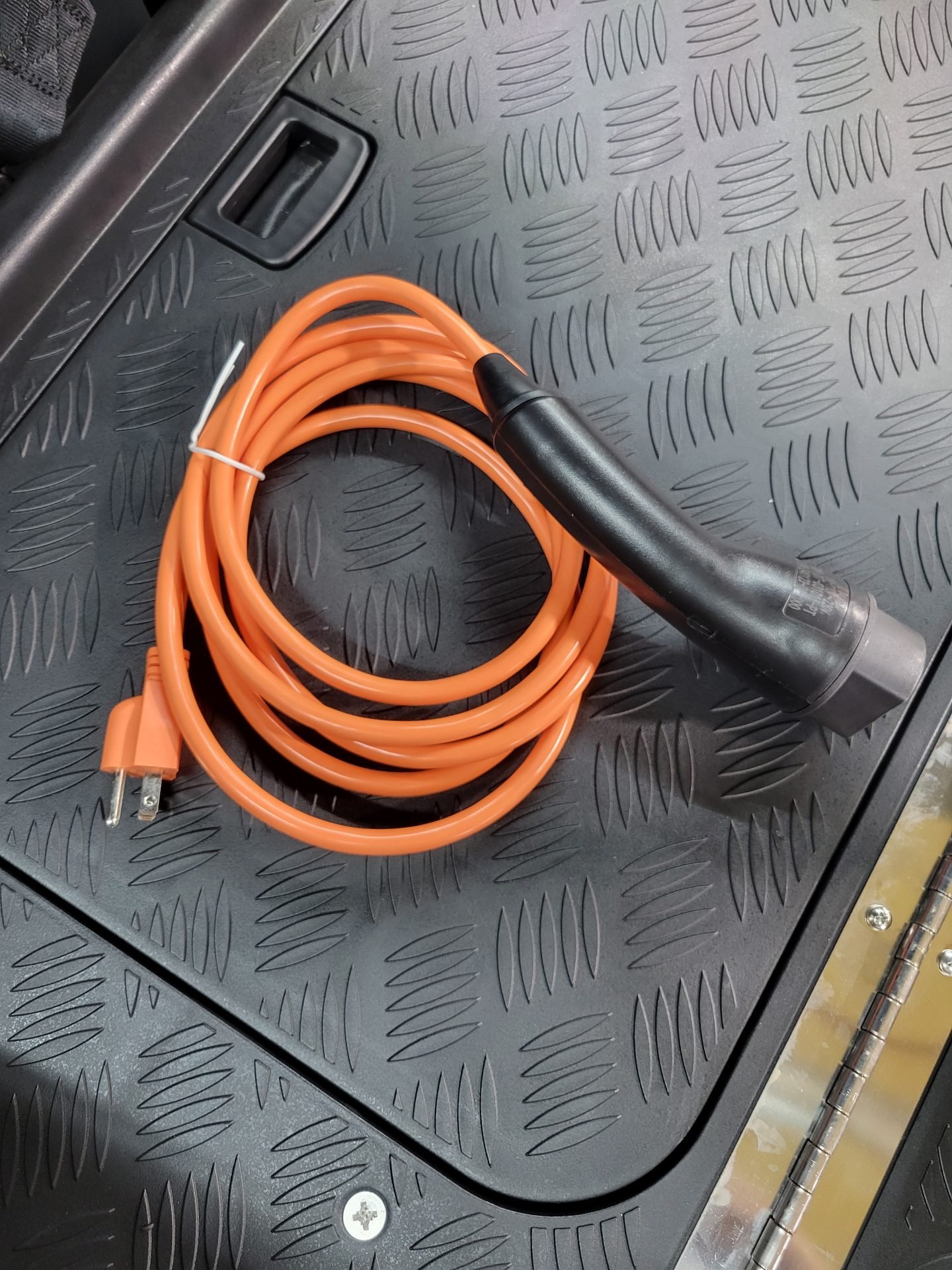 Charging-Cable-4.jpg