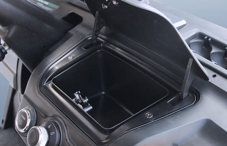 D5-STORAGE-COMPARTMENT-1-12.jpg