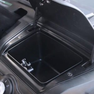 D5-STORAGE-COMPARTMENT-5.jpg