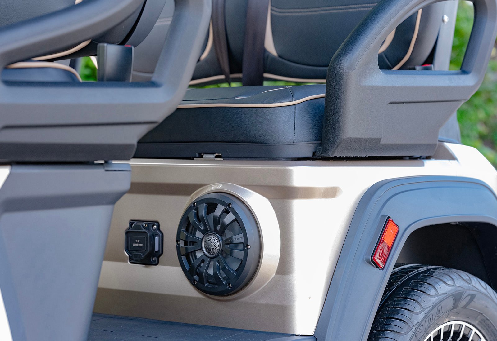 EPIC-E40FX-Golf-Cart_15-4.jpg
